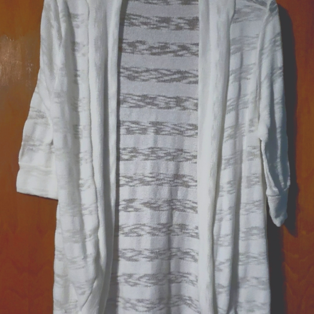 'Haley k.' Off-white Cardigan/Shrug
